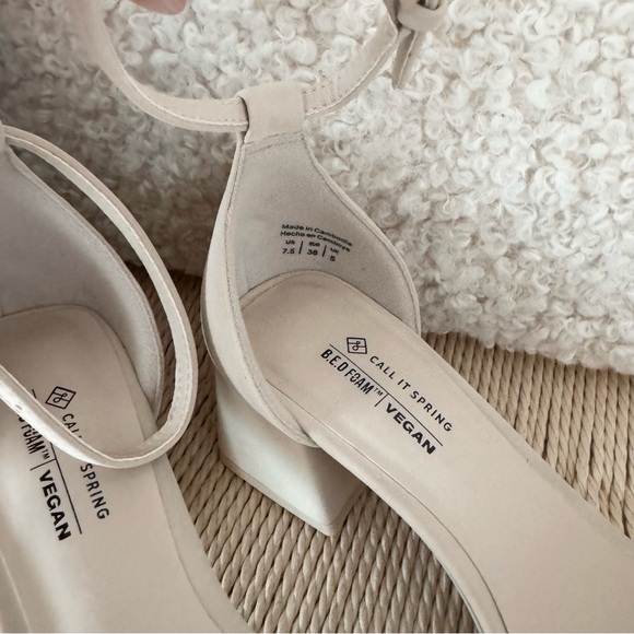 SOLD - Call It Spring Vickii Block Heel Sandal Size 7.5 - Picture 5 of 10